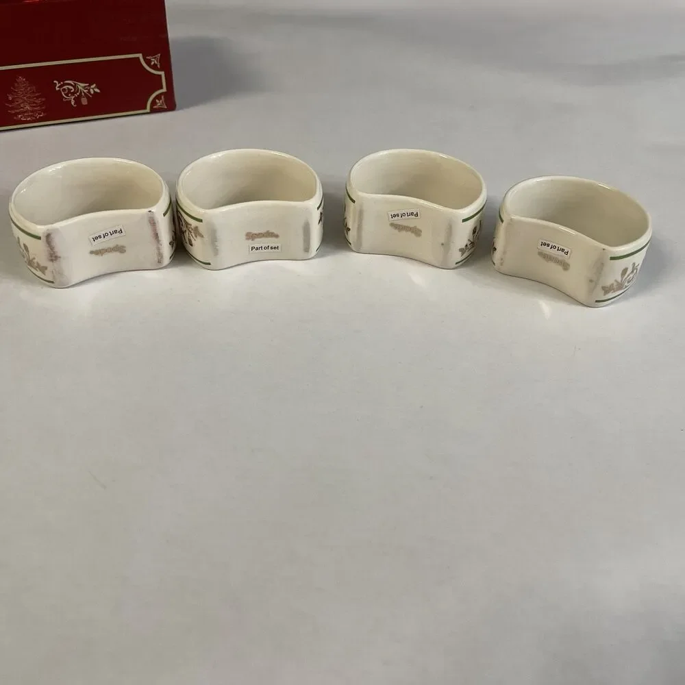 Spode napkin rings